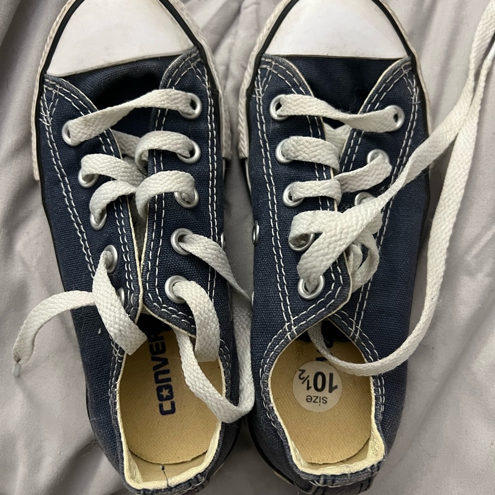 Converse Kids Navy Blue and White Low Top Sneakers